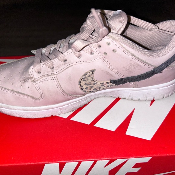 Nike Dunks - Picture 4 of 6